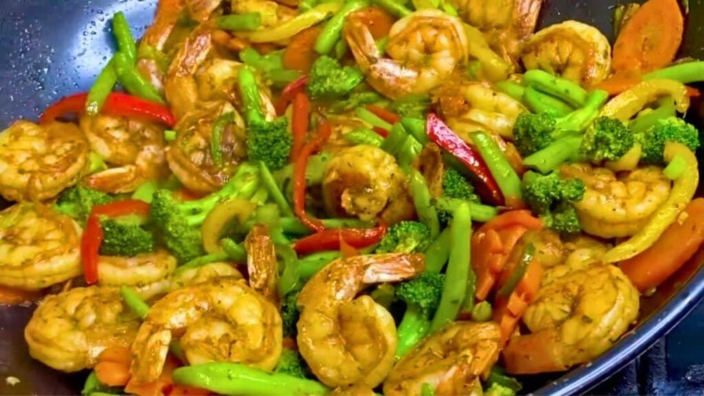 Easy Shrimp & Vegetable Stir-Fry, homemade and freshly served