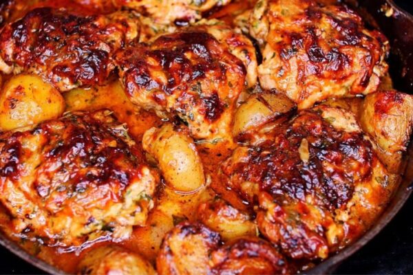 Skillet Creamy Garlic Butter Chicken & Potatoes, homemade and freshly served