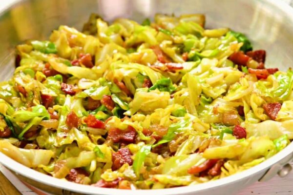 6-Ingredient Simple Skillet Fried Cabbage & Bacon, homemade and freshly served