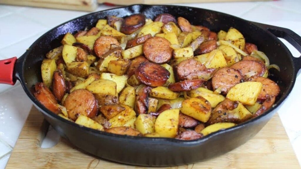 Easy Skillet Potato w/ Sausage & Onion, homemade and freshly served