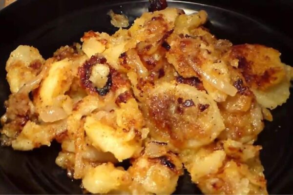 Simple Skillet Potatoes And Onions, homemade and freshly served