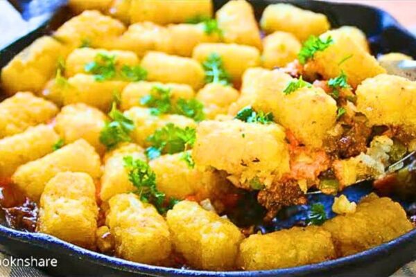 Easy Skillet Tater Tots Cottage Pie, homemade and freshly served