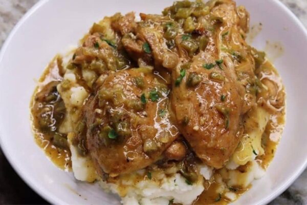 Quick And Easy Smothered Chicken, homemade and freshly served