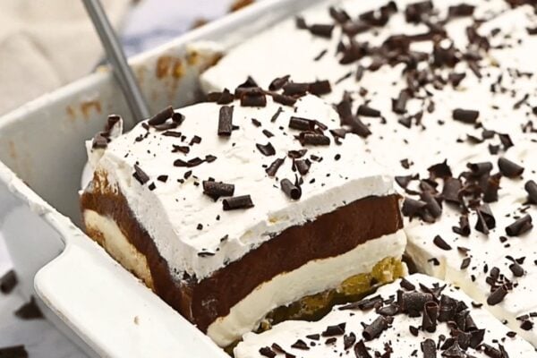 Easy Southern Chocolate Delight, homemade and freshly served
