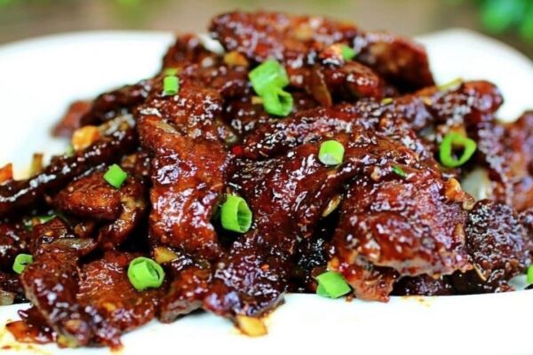 Easy Stir-Fried Mongolian Beef, homemade and freshly served