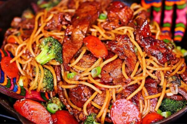 Easy Stir-Fried Steak & Vegetable Spaghetti, homemade and freshly served