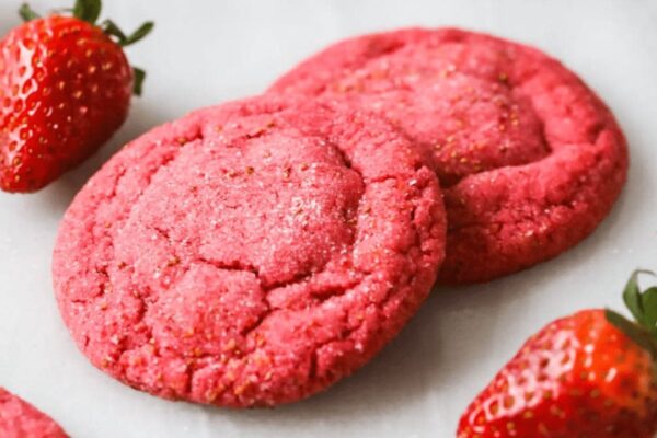 Easy Strawberry Sugar Cookies, homemade and freshly served