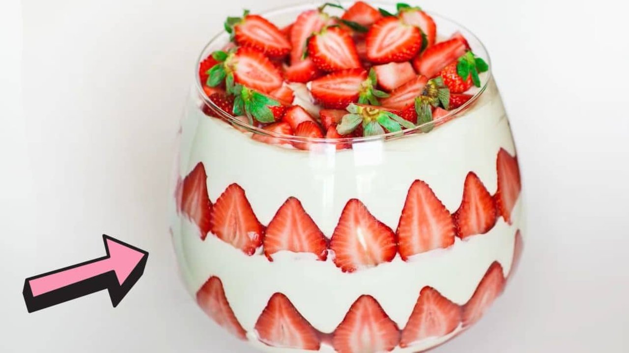 Strawberry Rile Easy Strawberry Trifle Recipe - DIY Joy