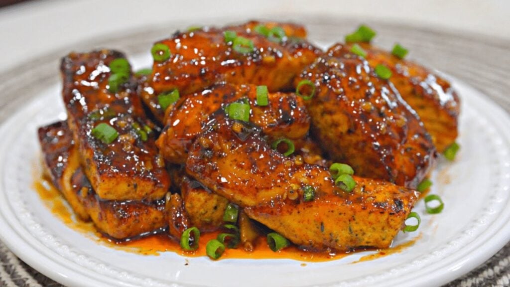 Easy Sweet Chili Salmon Bites, homemade and freshly served