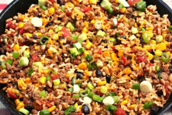 Easy Tex-Mex Ground Beef Skillet, homemade and freshly served