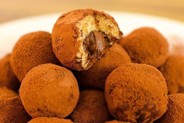 Super Easy Tiramisu Truffles, homemade and freshly served