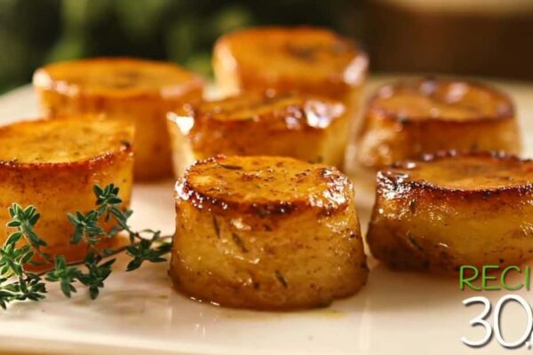 Easy-To-Make Buttery Melting Potatoes, homemade and freshly served