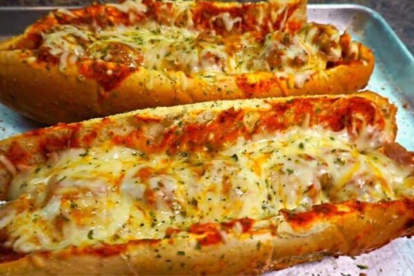 Easy-To-Make Cheesy Meatball Sub, homemade and freshly served