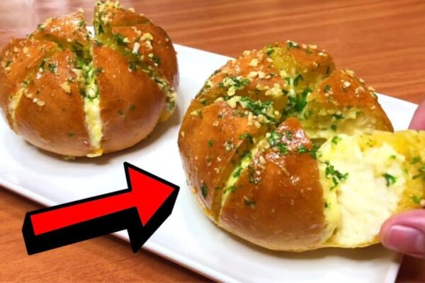 Easy Cream Cheese Garlic Bread, homemade and freshly served