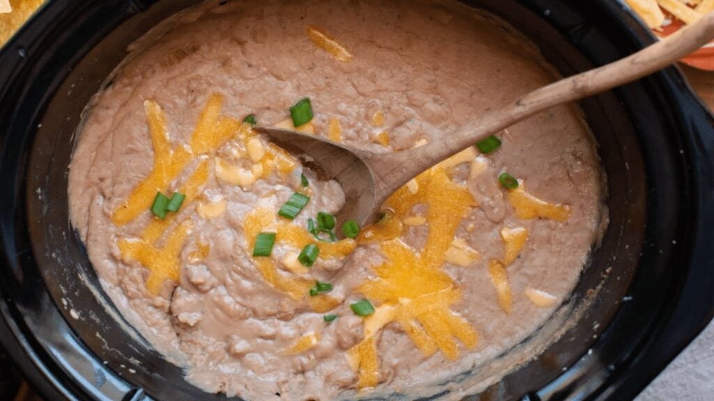Easy Crockpot Refried Beans, homemade and freshly served