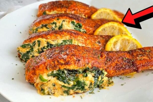 Easy-To-Make Spinach & Crab Stuffed Salmon