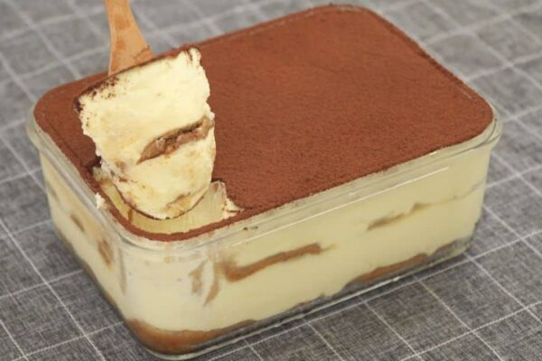 Super Easy 10-Minute Tiramisu Cake, homemade and freshly served