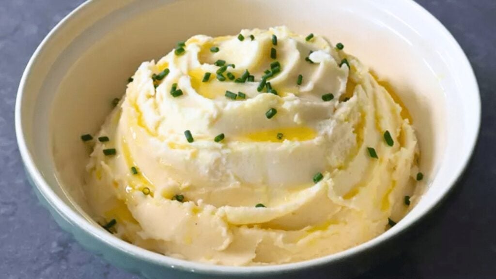 Easy Tres Leches Mashed Potatoes, homemade and freshly served