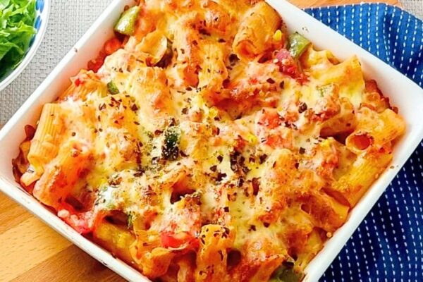 Easy 30-Minute Vegetable Pasta Bake, homemade and freshly served