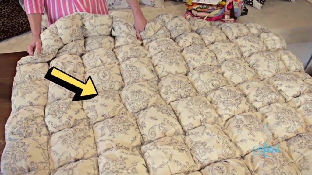 Finished Easy Warm Winter Bed Quilt Sewing, a completed DIY project
