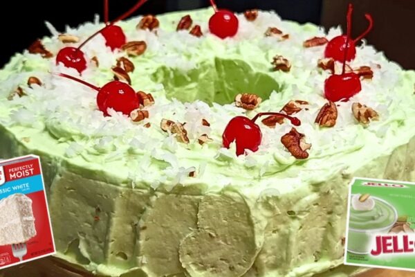 Easy 70’s Watergate Pistachio Cake, homemade and freshly served