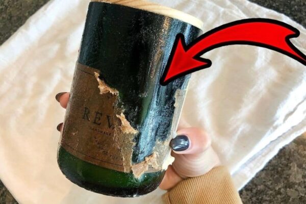Finished Fastest and Easiest Way To Remove Labels From Jars, a completed DIY project