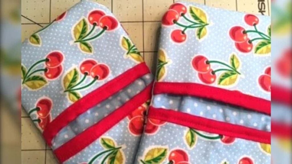 Finished Finger Pot Holder, a completed DIY project