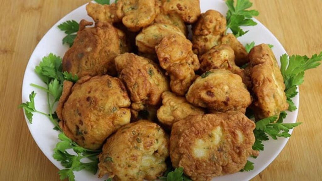 Easy Fried Cauliflower Bites, homemade and freshly served