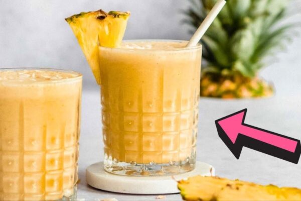 Frozen Pineapple Smoothie, homemade and freshly served