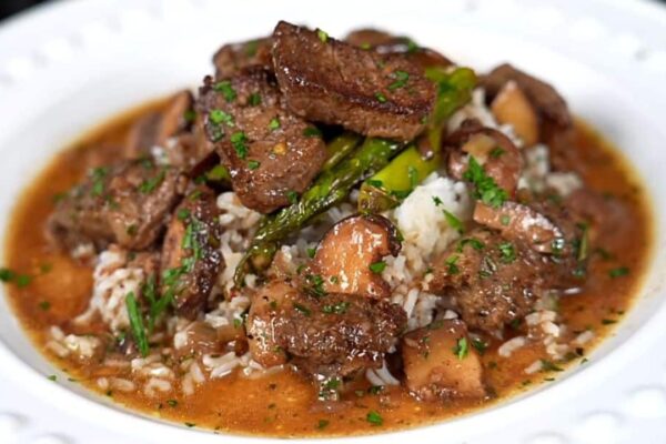 Garlic Butter Steak Bites, homemade and freshly served