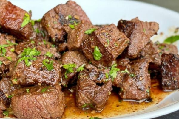 Garlic Butter Steak Bites, homemade and freshly served