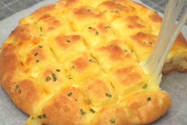 Garlic Mozzarella Cheese Bread, homemade and freshly served