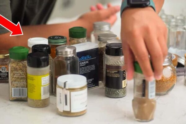 Genius Hacks for Organizing Your Spice Cabinet