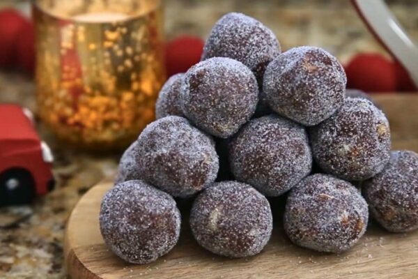 Grandma’s Rum Balls, homemade and freshly served