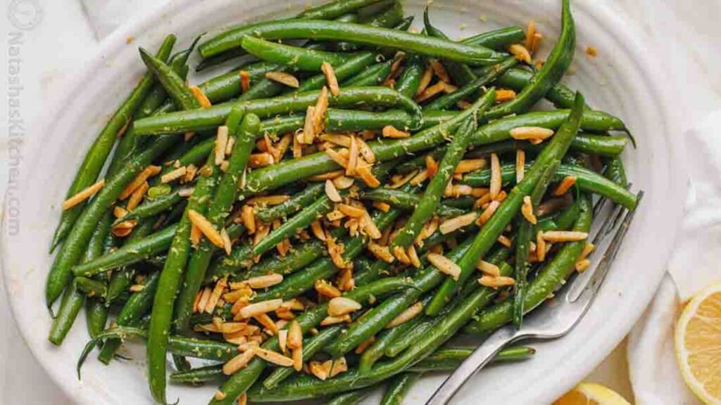Easy Green Beans Almondine, homemade and freshly served