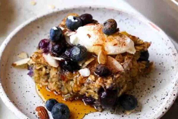 Healthy Blueberry Baked Oatmeal, homemade and freshly served
