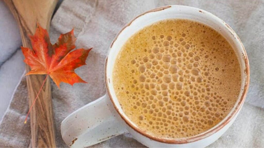 Healthy Pumpkin Spice Latte, homemade and freshly served