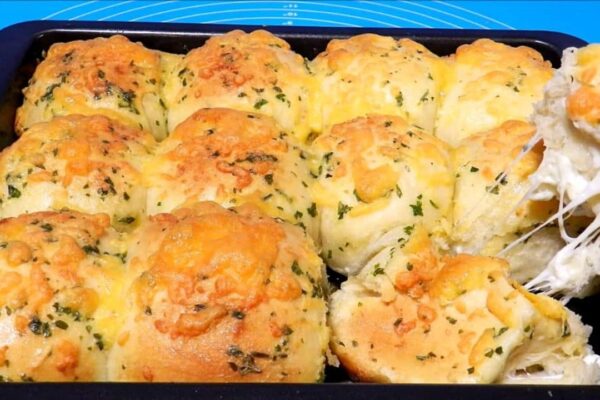Homemade Cheese Butter Garlic Dinner Rolls, homemade and freshly served