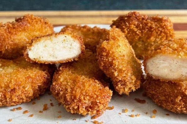 Homemade Crispy Chicken Nuggets, homemade and freshly served