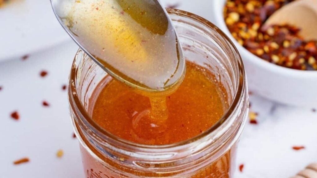 Easy 5-Minute Hot Honey, homemade and freshly served