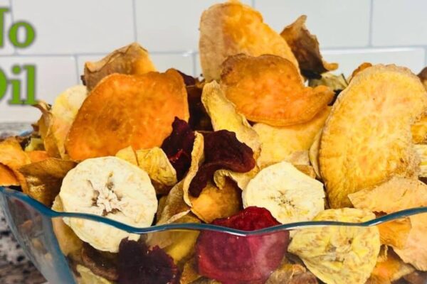 Easy Homemade Healthy Veggie Chips, homemade and freshly served