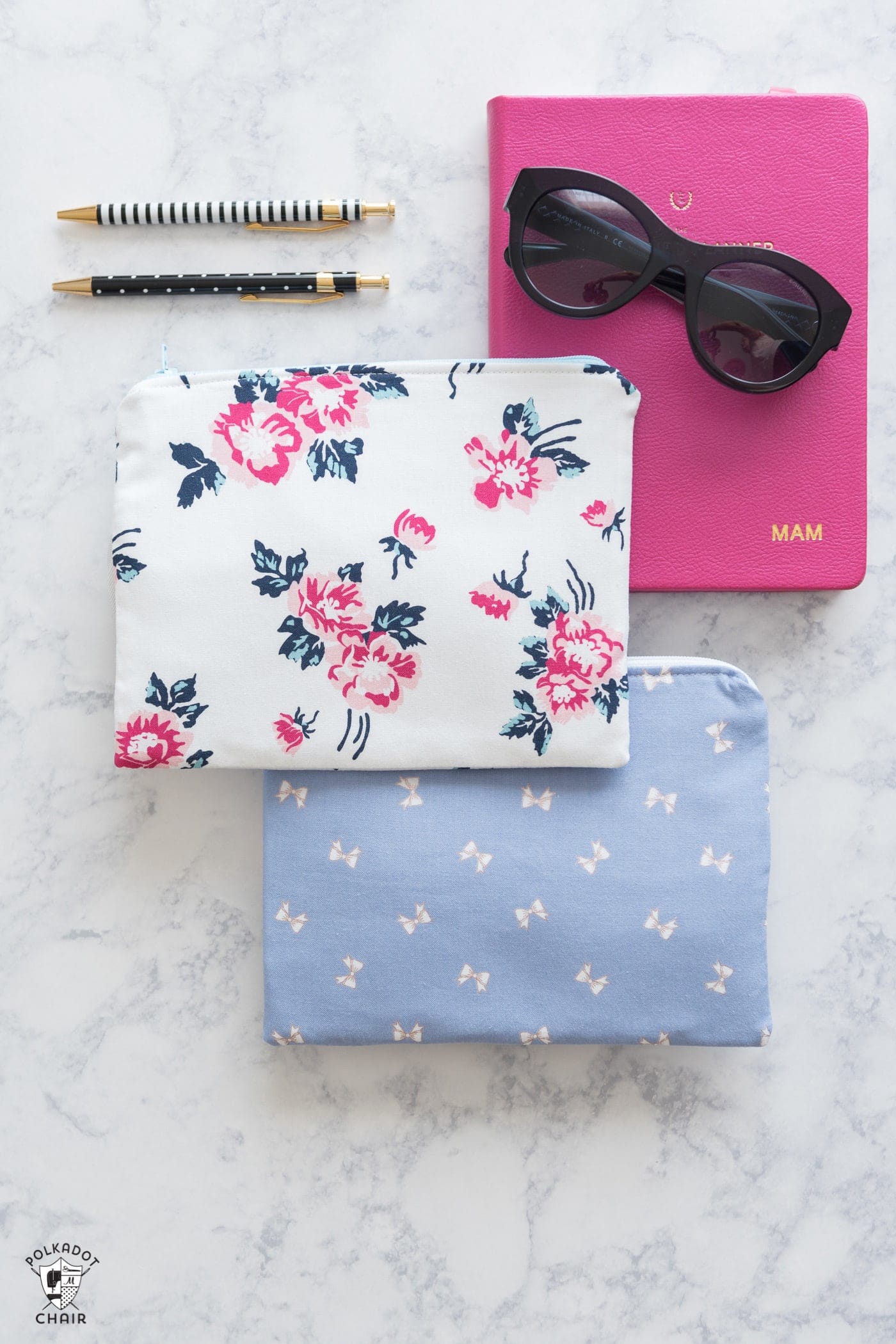 Simple Zipper Pouch - Sewing Projects to Make and Sell