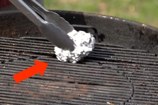 Finished How to Clean Grill Grates Using Aluminum Foil, a completed DIY project