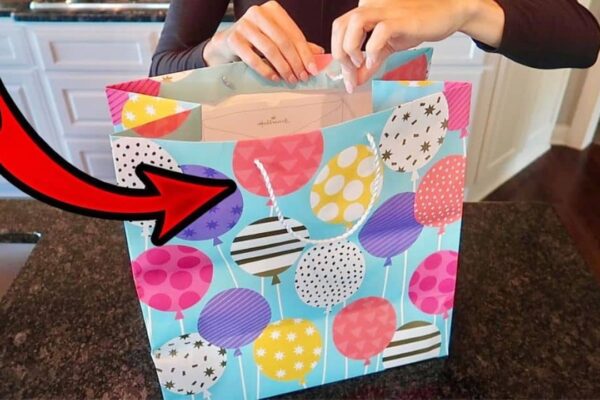 Finished How to Close a Gift Bag Without Tape, a completed DIY project