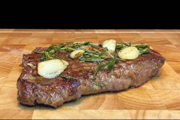 How to Cook the Perfect Steak Every Time, homemade and freshly served