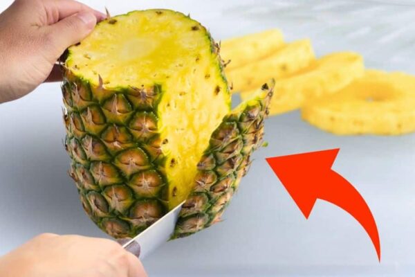How to Cut a Pineapple in Under 5 Minutes, homemade and freshly served
