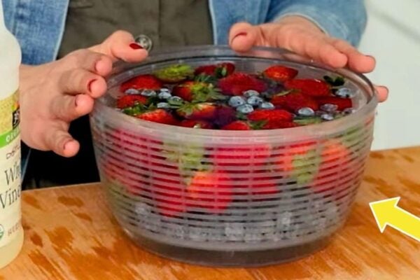How to Keep Berries Fresh and Mold Free