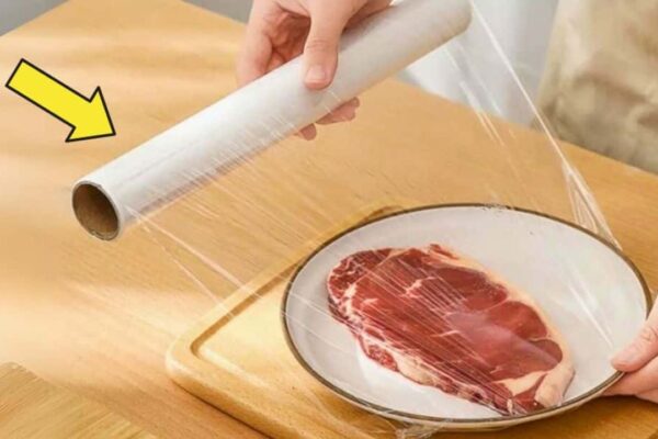 Simple Hack to Keep Your Plastic Wrap From Sticking to Itself, homemade and freshly served