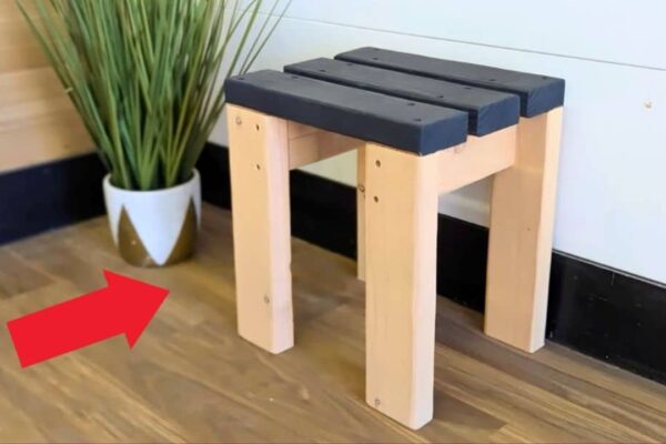a $7 Stool Using Only One 2×4