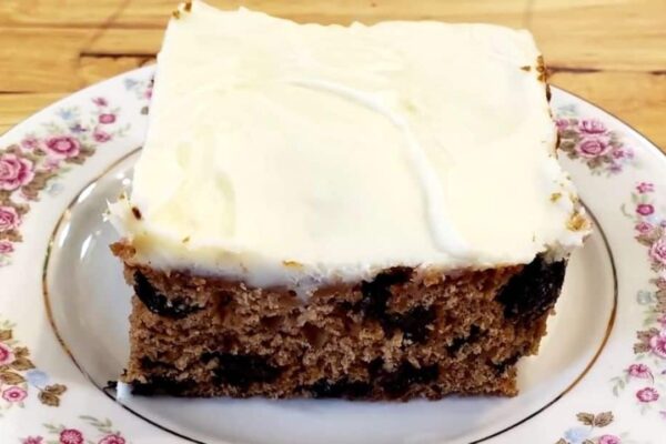 Poor Man's Cake, homemade and freshly served